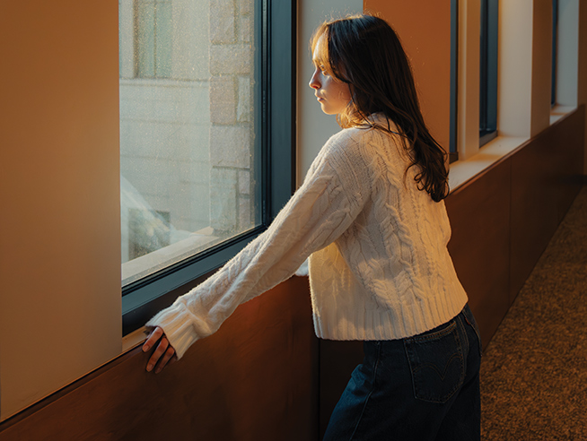 This alt attribute is populated by the image Metadata > Description field